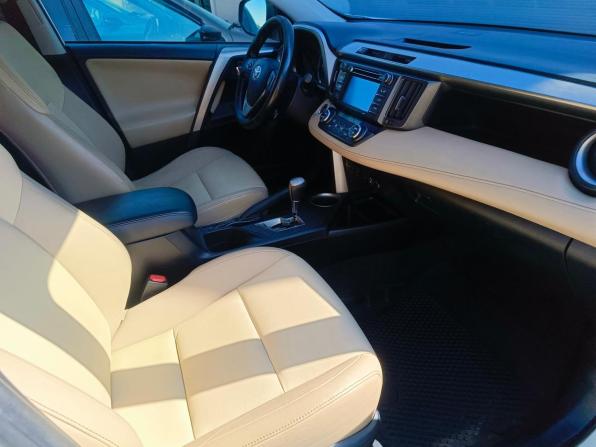 Toyota RAV4 IV (XA40) Рестайлинг с пробегом 2015 года, цена 2 029 000 рублей, 160000 км, внедорожник, Автокод Объявления