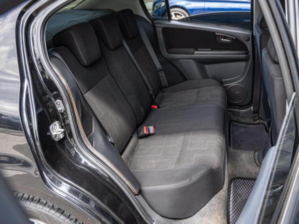 Suzuki SX4 I (Classic) Рестайлинг с пробегом 2010 года, цена 670 000 рублей, 210964 км, седан, Автокод Объявления