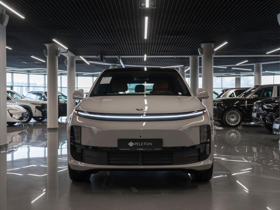 Li Auto (Lixiang) L6 Москва  - изображение 3