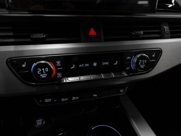 Audi A4 V (B9) Рестайлинг с пробегом 2021 года, цена 4 280 000 рублей, 87015 км, седан, Автокод Объявления