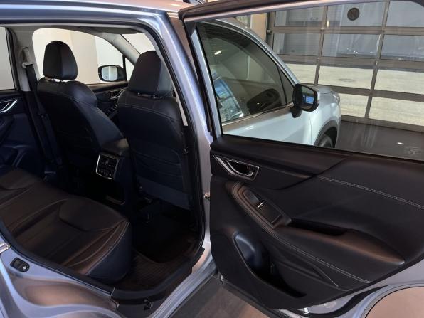 Subaru Forester V с пробегом 2018 года, цена 2 468 000 рублей, 127642 км, внедорожник, Автокод Объявления
