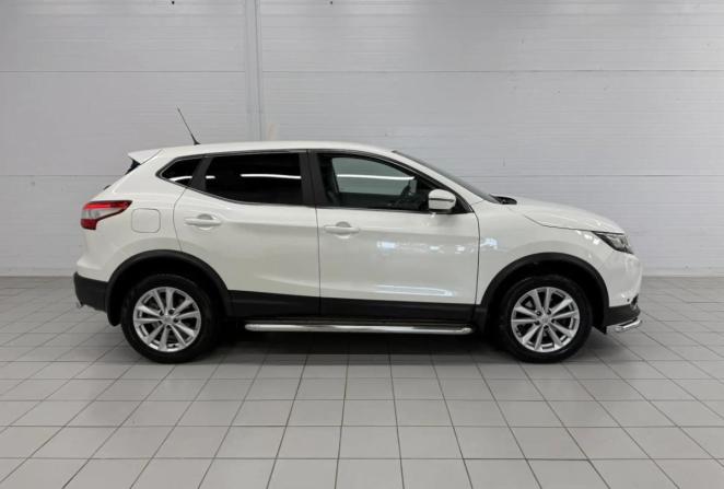 Nissan Qashqai II с пробегом 2015 года, цена 1 550 000 рублей, 37925 км, внедорожник, Автокод Объявления