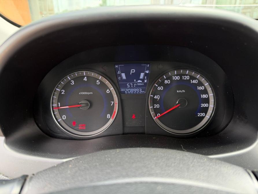 Hyundai Solaris I Оренбург  - изображение 9