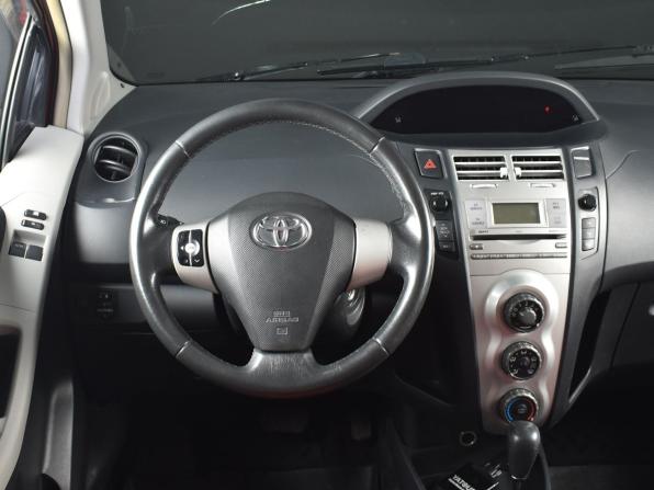 Toyota Yaris II с пробегом 2008 года, цена 564 995 рублей, 433204 км, хэтчбек, Автокод Объявления