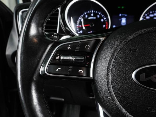 Kia Ceed III с пробегом 2019 года, цена 1 687 000 рублей, 110282 км, хэтчбек, Автокод Объявления