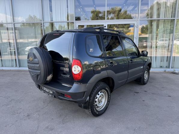 Chevrolet Niva I Рестайлинг с пробегом 2011 года, цена 380 000 рублей, 210469 км, внедорожник, Автокод Объявления