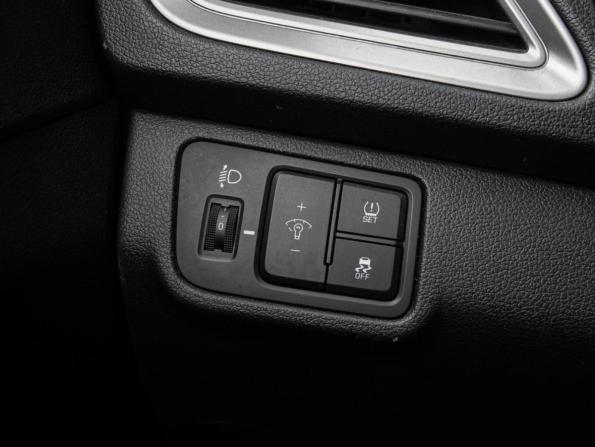 Hyundai Solaris II с пробегом 2019 года, цена 1 385 000 рублей, 108343 км, седан, Автокод Объявления