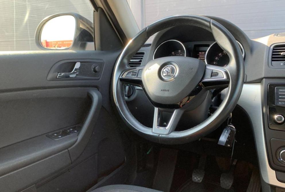 Skoda Yeti I Рестайлинг Красноярск  - изображение 16