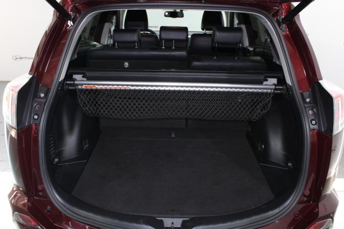 Toyota RAV4 IV (XA40) Рестайлинг с пробегом 2016 года, цена 2 600 000 рублей, 47431 км, внедорожник, Автокод Объявления