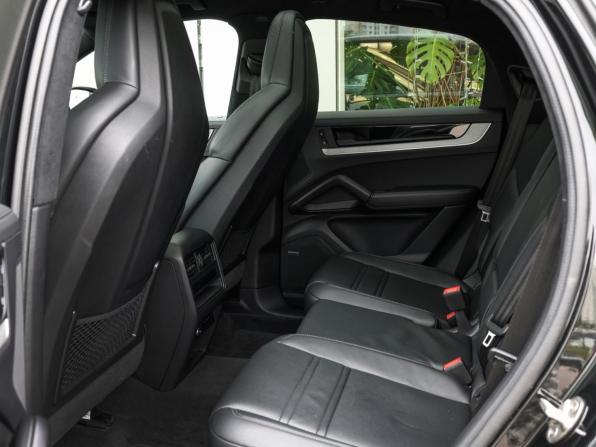 Porsche Cayenne III Рестайлинг с пробегом 2024 года, цена 13 898 000 рублей, 34331 км, внедорожник, Автокод Объявления