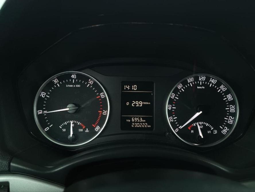 Skoda Octavia II (A5) Рестайлинг Санкт-Петербург  - изображение 14
