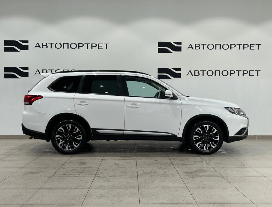 Mitsubishi Outlander III Рестайлинг 3 Санкт-Петербург  - изображение 8
