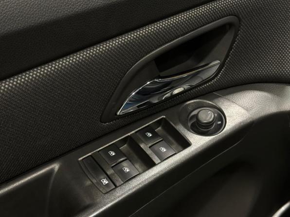 Chevrolet Cruze I Рестайлинг с пробегом 2015 года, цена 1 349 000 рублей, 85692 км, универсал, Автокод Объявления