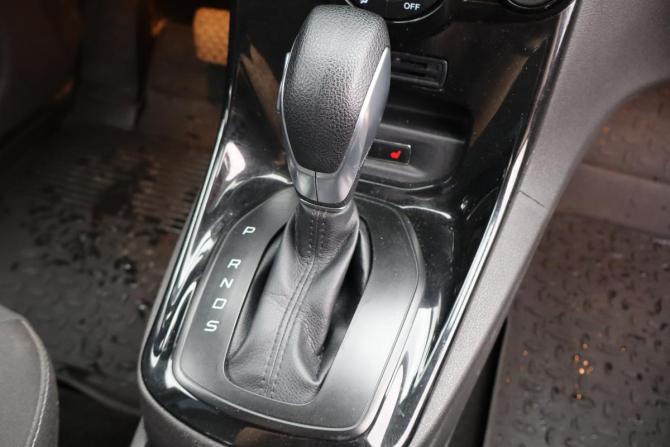 Ford Fiesta Mk6 Рестайлинг с пробегом 2015 года, цена 649 000 рублей, 189000 км, хэтчбек, Автокод Объявления