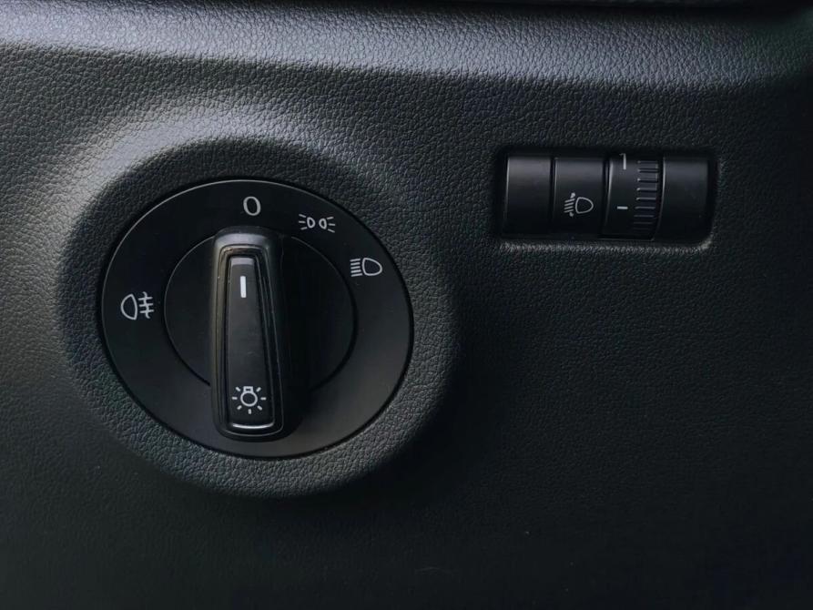 Volkswagen Polo VI Санкт-Петербург  - изображение 16