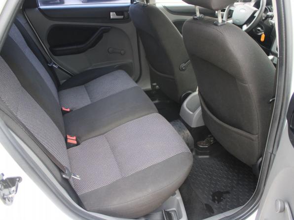 Ford Focus II Рестайлинг с пробегом 2011 года, цена 419 000 рублей, 238876 км, хэтчбек, Автокод Объявления