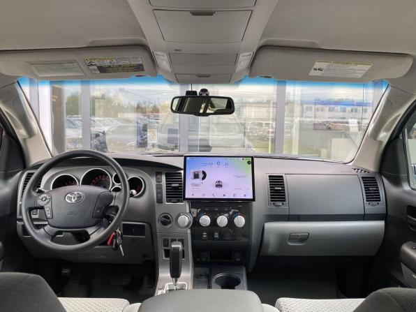 Toyota Tundra II с пробегом 2010 года, цена 3 649 000 рублей, 209214 км, offers.body_type.unknown, Автокод Объявления