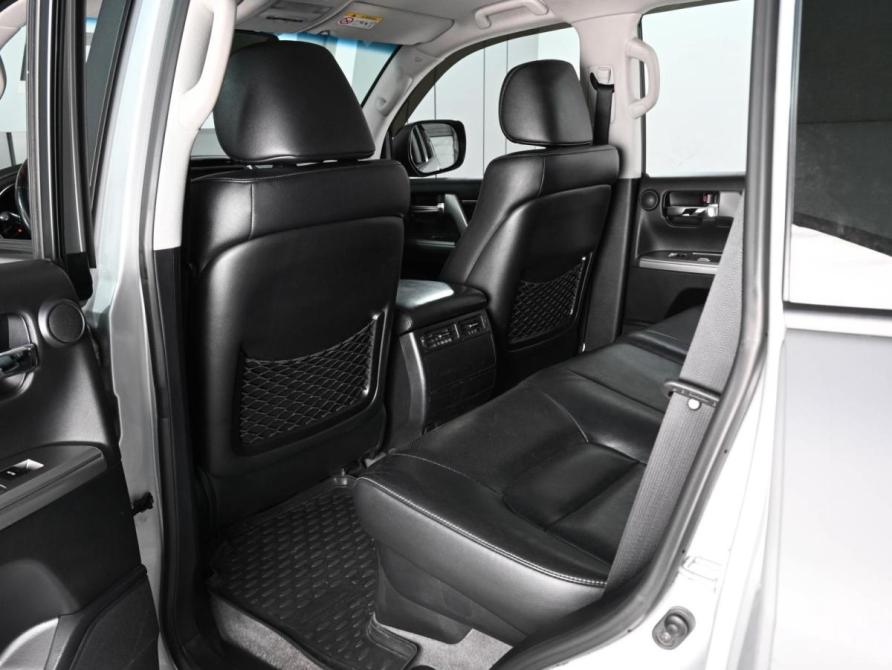 Toyota Land Cruiser 200 Series Рестайлинг 1 Ростов-на-Дону  - изображение 11