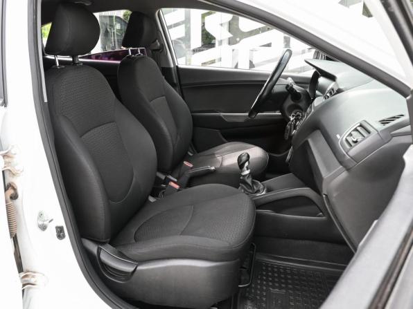 Kia Rio III Рестайлинг с пробегом 2016 года, цена 1 190 000 рублей, 110794 км, седан, Автокод Объявления