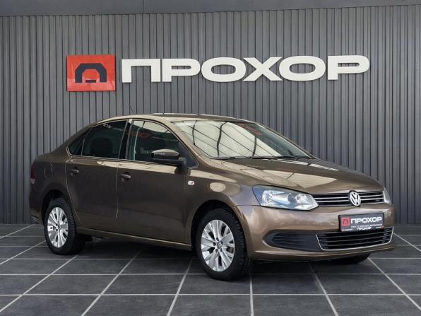 Volkswagen Polo V с пробегом 2014 года, цена 887 000 рублей, 109360 км, седан, Автокод Объявления
