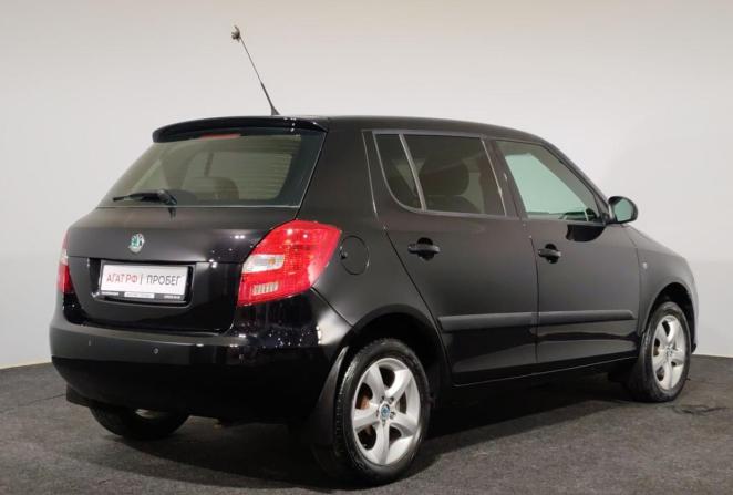 Skoda Fabia II Рестайлинг с пробегом 2011 года, цена 750 000 рублей, 165000 км, хэтчбек, Автокод Объявления
