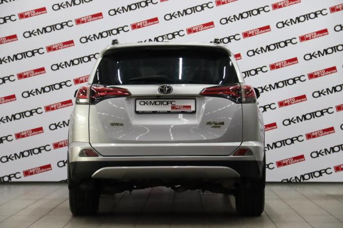 Toyota RAV4 IV (XA40) Рестайлинг с пробегом 2017 года, цена 2 095 170 рублей, 294866 км, внедорожник, Автокод Объявления