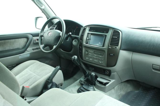 Toyota Land Cruiser 100 Series Рестайлинг 2 с пробегом 2007 года, цена 4 995 000 рублей, 80089 км, внедорожник, Автокод Объявления