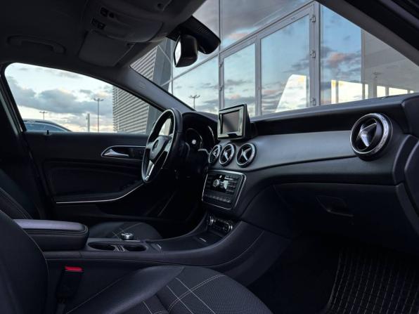 Mercedes-Benz GLA I (X156) с пробегом 2015 года, цена 2 415 000 рублей, 45000 км, внедорожник, Автокод Объявления
