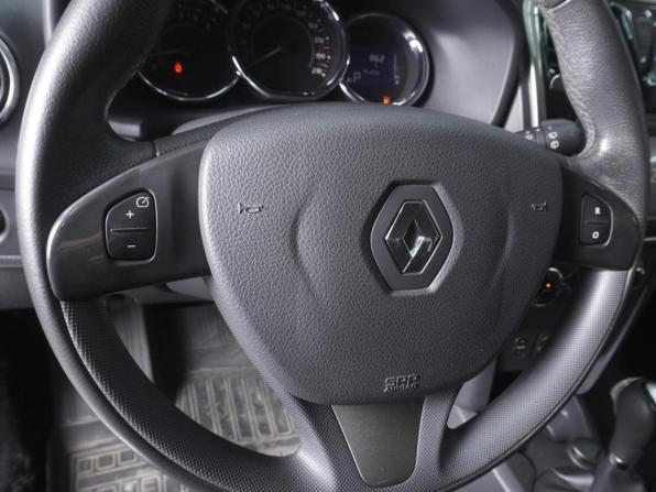 Renault Sandero II с пробегом 2016 года, цена 970 000 рублей, 59000 км, хэтчбек, Автокод Объявления