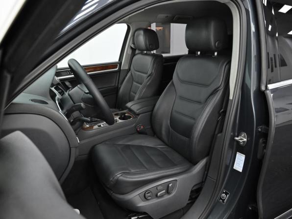 Volkswagen Touareg II с пробегом 2012 года, цена 1 849 000 рублей, 142000 км, внедорожник, Автокод Объявления