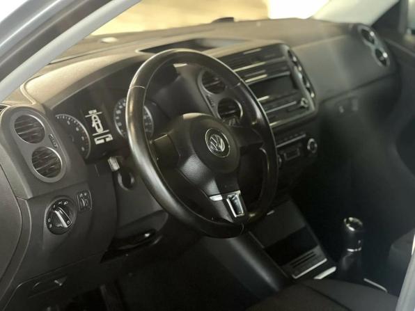 Volkswagen Tiguan I Рестайлинг с пробегом 2012 года, цена 995 000 рублей, 244902 км, внедорожник, Автокод Объявления
