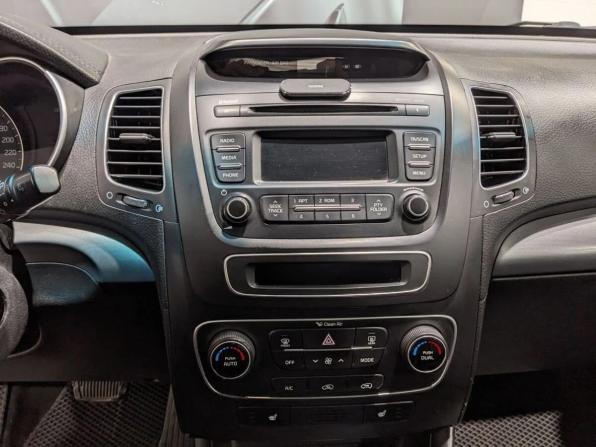 Kia Sorento II Рестайлинг с пробегом 2012 года, цена 1 290 000 рублей, 264130 км, внедорожник, Автокод Объявления