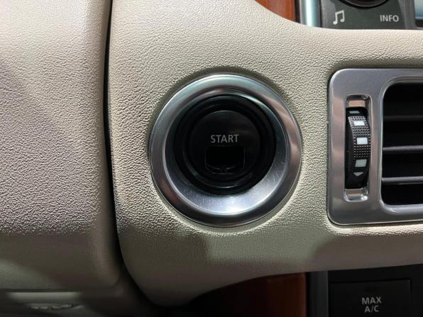 Land Rover Range Rover III Рестайлинг 2 с пробегом 2011 года, цена 1 859 000 рублей, 227763 км, внедорожник, Автокод Объявления