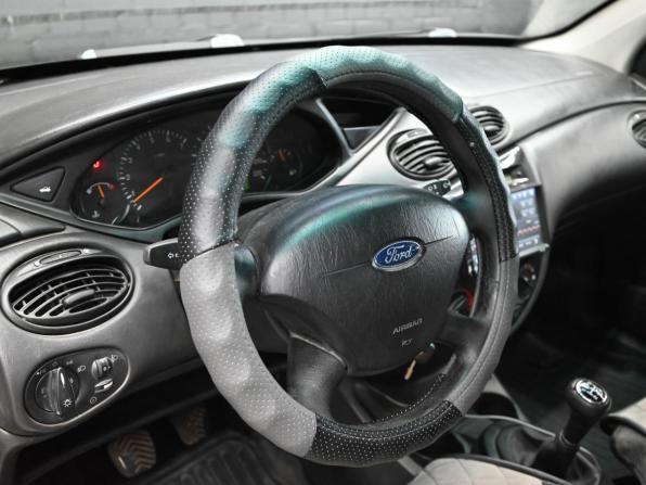 Ford Focus I Рестайлинг с пробегом 2003 года, цена 240 000 рублей, 368660 км, седан, Автокод Объявления