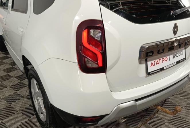 Renault Duster I Рестайлинг с пробегом 2015 года, цена 1 060 000 рублей, 175495 км, внедорожник, Автокод Объявления