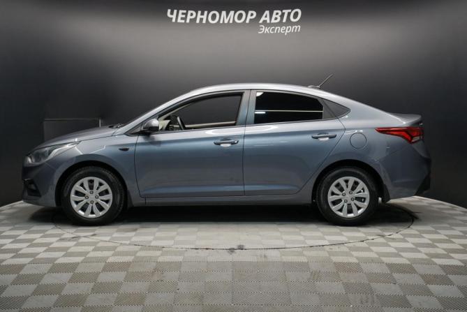 Hyundai Solaris II с пробегом 2017 года, цена 1 270 000 рублей, 149500 км, седан, Автокод Объявления