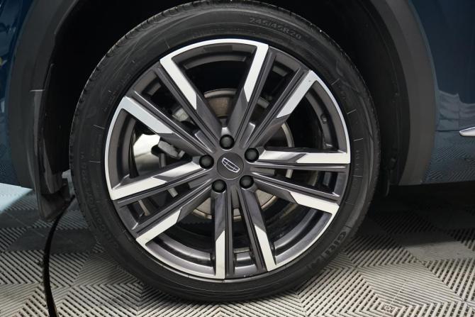 Geely Monjaro I с пробегом 2023 года, цена 3 550 000 рублей, 42000 км, внедорожник, Автокод Объявления