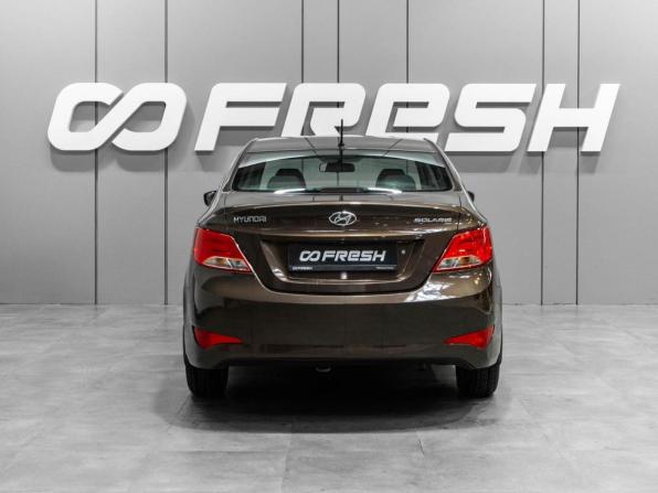 Hyundai Solaris I Рестайлинг с пробегом 2015 года, цена 900 000 рублей, 117221 км, седан, Автокод Объявления