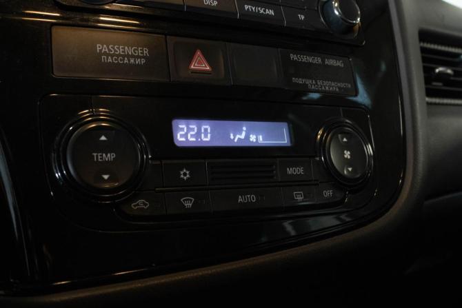 Mitsubishi Outlander III Рестайлинг с пробегом 2014 года, цена 1 687 000 рублей, 144591 км, внедорожник, Автокод Объявления