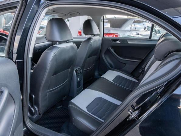 Volkswagen Jetta VI с пробегом 2011 года, цена 739 000 рублей, 217005 км, седан, Автокод Объявления