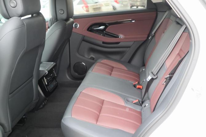 Land Rover Range Rover Evoque II Рестайлинг с пробегом 2025 года, цена 5 990 000 рублей, 21 км, внедорожник, Автокод Объявления