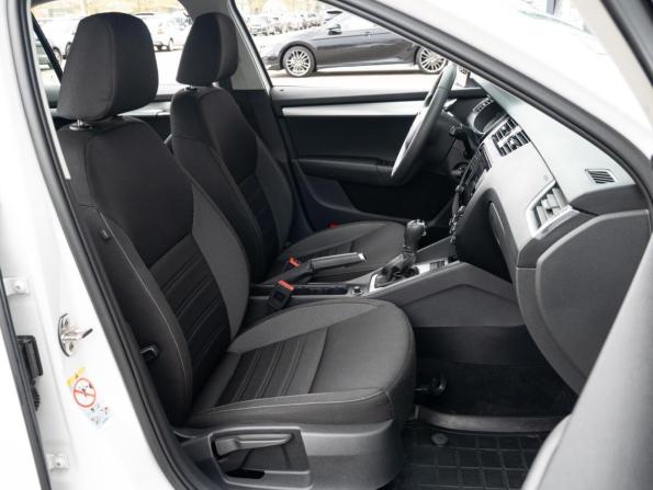 Skoda Octavia III (A7) Рестайлинг с пробегом 2018 года, цена 1 790 000 рублей, 61836 км, лифтбек, Автокод Объявления