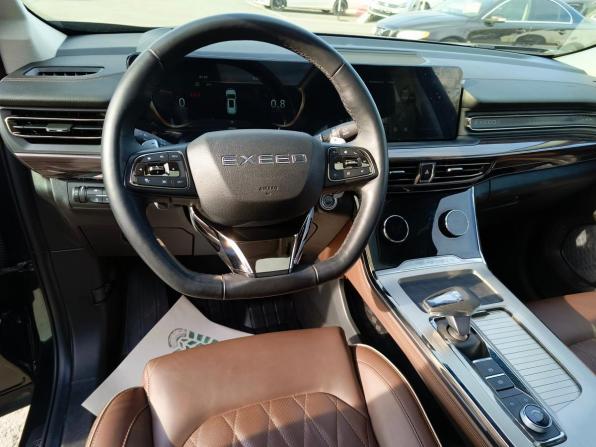 Exeed VX I с пробегом 2023 года, цена 3 029 995 рублей, 41145 км, внедорожник, Автокод Объявления