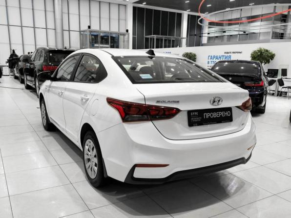 Hyundai Solaris II с пробегом 2017 года, цена 1 080 000 рублей, 148700 км, седан, Автокод Объявления
