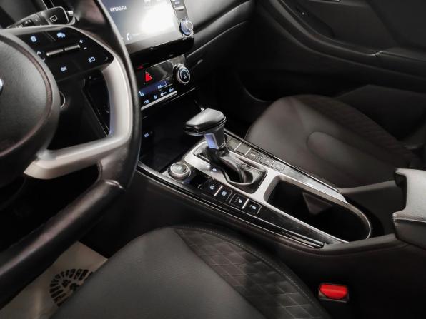Hyundai Creta II с пробегом 2021 года, цена 2 246 700 рублей, 117710 км, внедорожник, Автокод Объявления