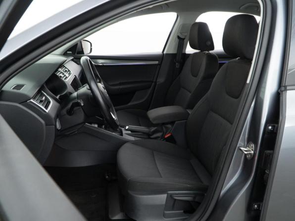Skoda Octavia III (A7) Рестайлинг с пробегом 2019 года, цена 2 475 000 рублей, 84447 км, лифтбек, Автокод Объявления