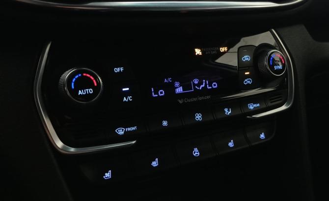 Hyundai Santa Fe IV с пробегом 2019 года, цена 2 689 000 рублей, 88615 км, внедорожник, Автокод Объявления