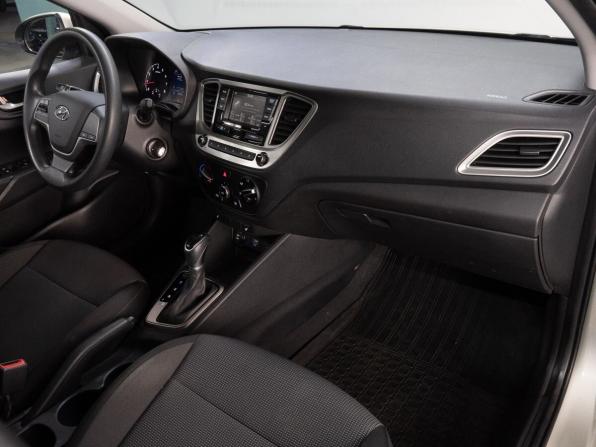 Hyundai Solaris II с пробегом 2019 года, цена 1 569 000 рублей, 86094 км, седан, Автокод Объявления