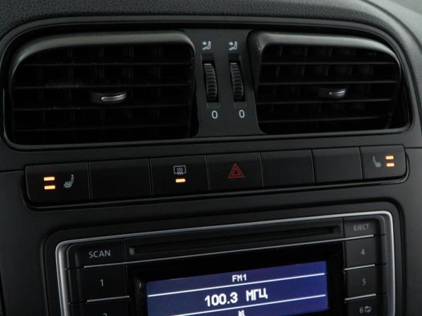 Volkswagen Polo V с пробегом 2015 года, цена 899 077 рублей, 126888 км, седан, Автокод Объявления