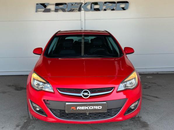 Opel Astra J Рестайлинг с пробегом 2012 года, цена 879 000 рублей, 138300 км, хэтчбек, Автокод Объявления